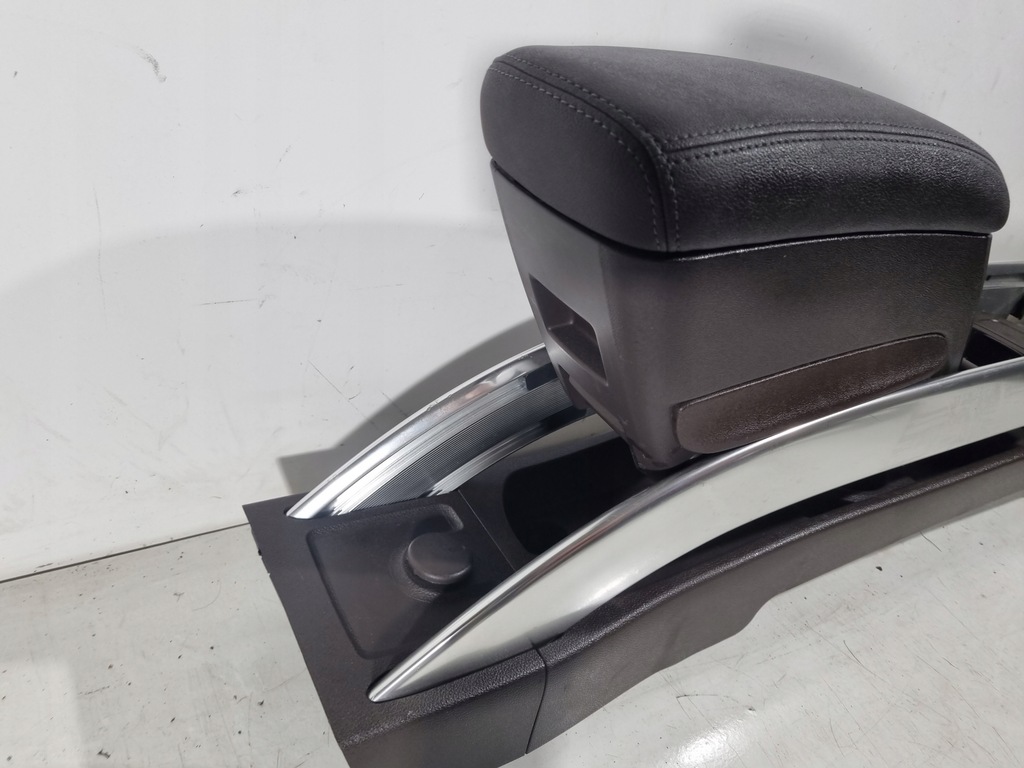 фото №7, Opel meriva b туннель средний подлокотник коричневый коричневый