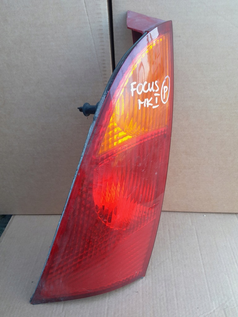 фото №1, Лампа правый задняя задняя focus mk1 xs4113404a