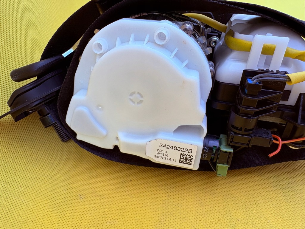 Bmw 6 g32 ремень безопасности перед левый  1 правая . америка оригинал !!! с Разборки