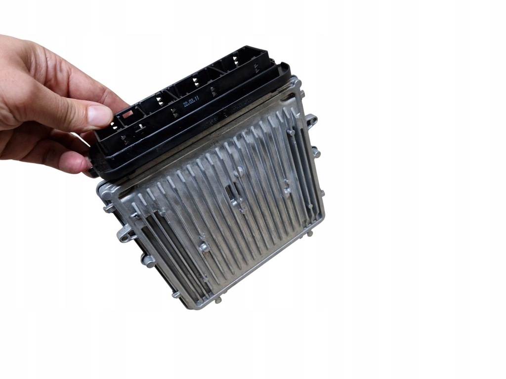 фото №8, Блок управления двигателя bmw 5 f10 f11 851324201