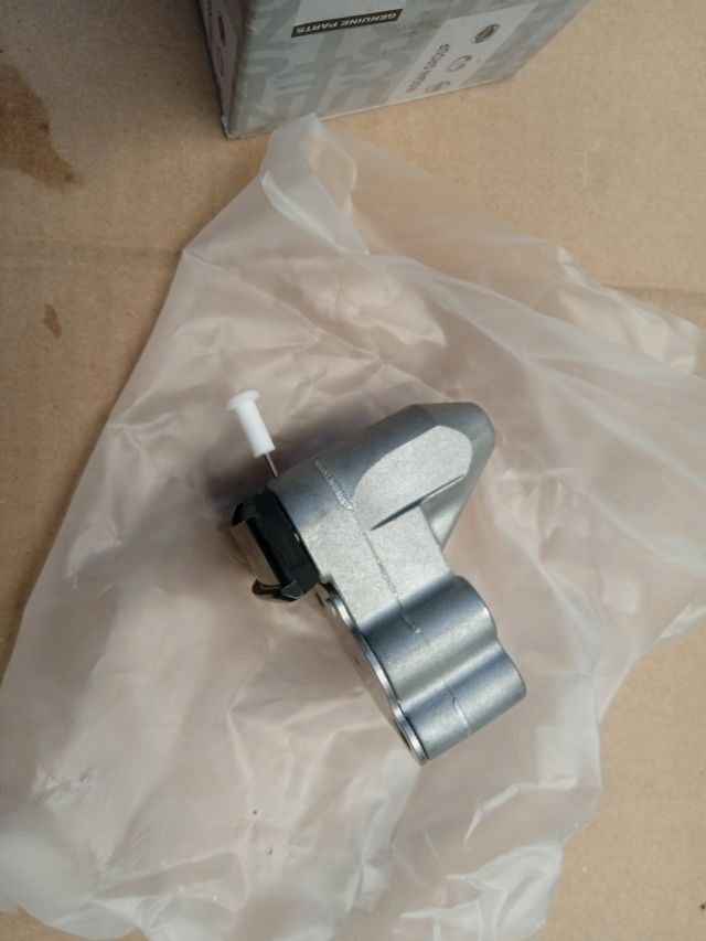 фото №2, Nissan оригінальний номер 13070-jk21c натягувач ланцюга