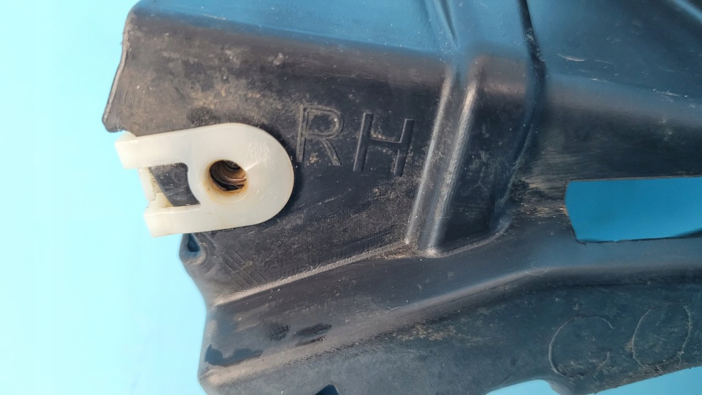 фото №15, Bmw x6 iii g06 21r защита корпус подвеска боковая правая 7424902