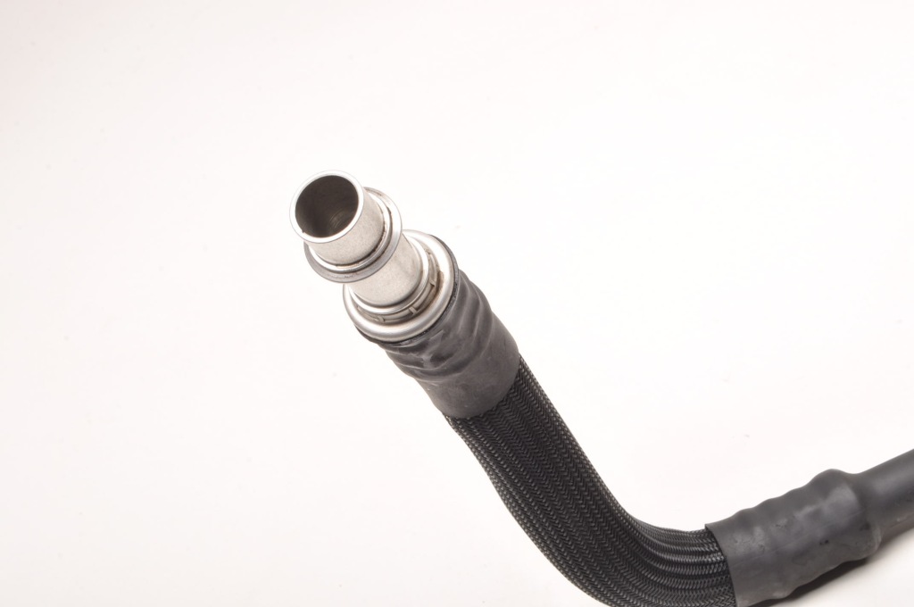 Ferrari california 4.3 труба шланг патрубок 275515 в Україні