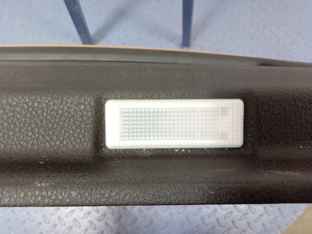 фото №3, Bmw 7 f01 f02 обивка дверь перед левая dakota