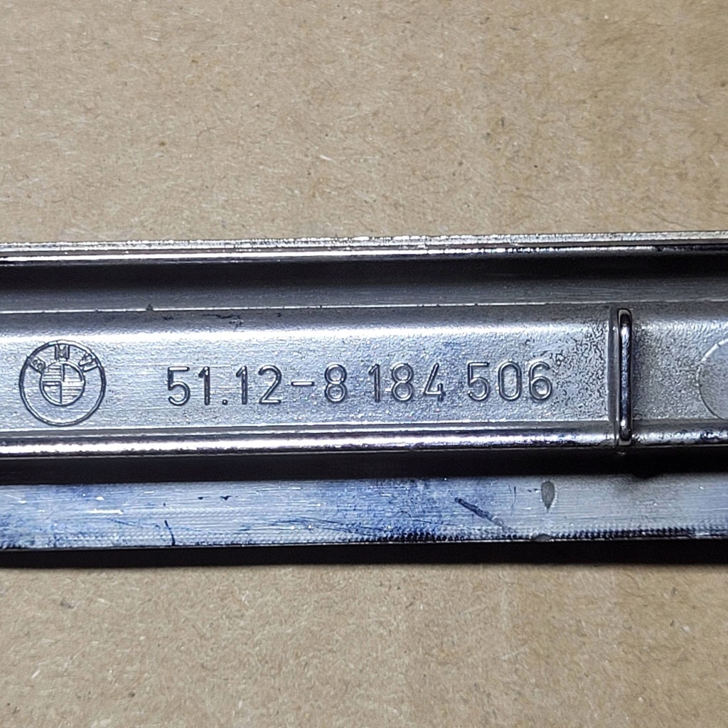 фото №8, Bmw 5 e39 sedan защита молдинг бампера правый задняя 8184506