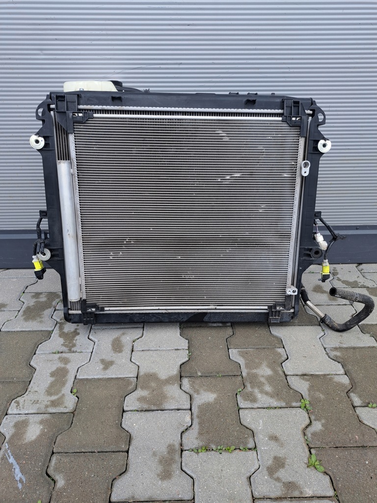 фото №14, Toyota hilux viii invincible радіатор автоматична коробка передач комплект