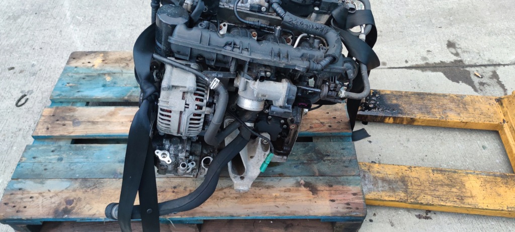 Двигатель комплектный  audi a4 a5 q5 1.8 tfsi cab cabb Оригинал