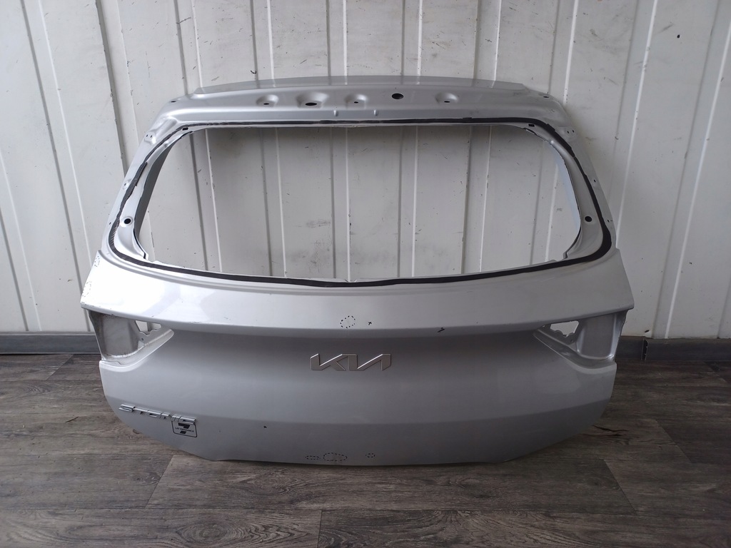 фото №1, Крышка багажника задняя задняя kia stonic lift 2021-
