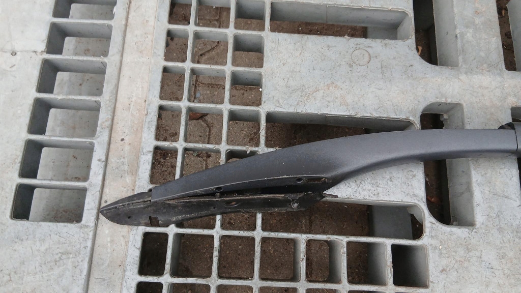 Рейлінги дахові volvo v40 30817780/30817779 Зі Шроту