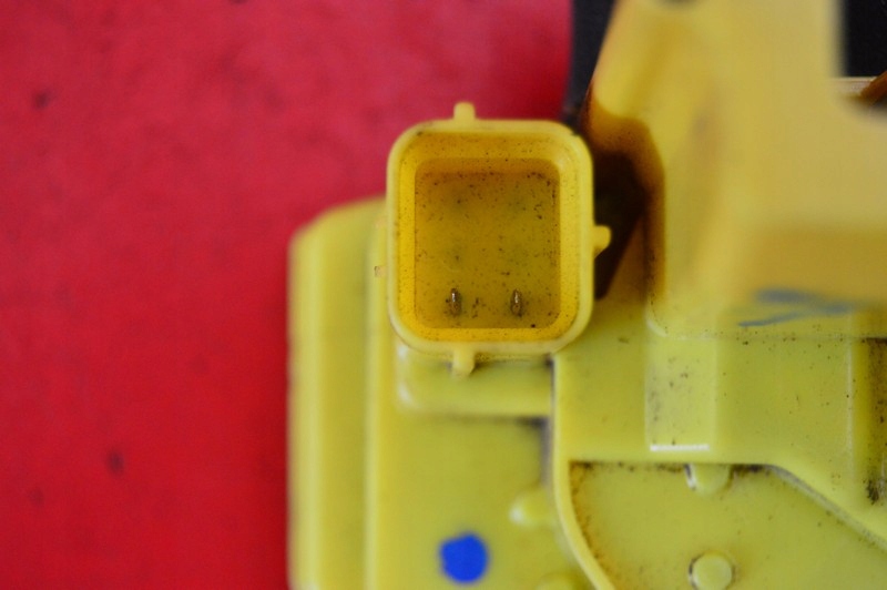 Замок двері правий задня задній 1365304080 citroen nemo 07-17 Київ