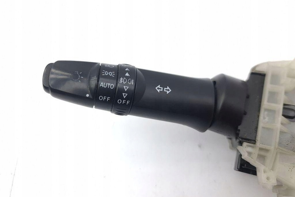 фото №8, Переключатели citroën c-crosser ep_ 8600a228 2.2l дизель 115kw 2008