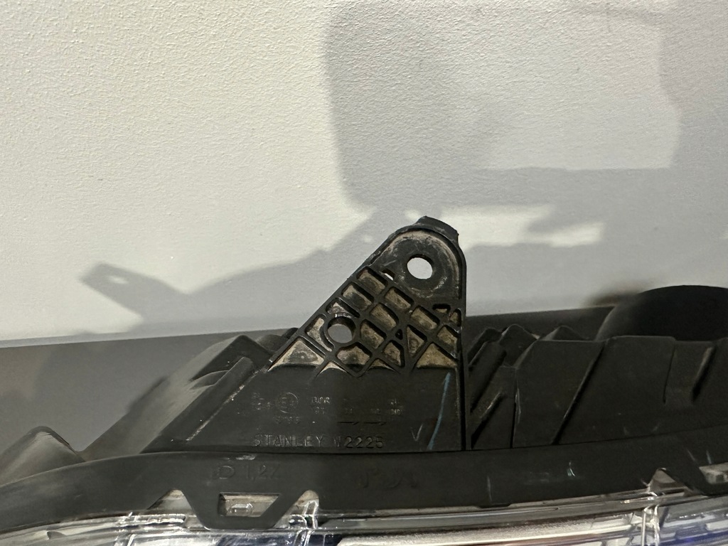 фото №9, Mitsubishi l200 fullback лампа левая ксенон europa комплектная