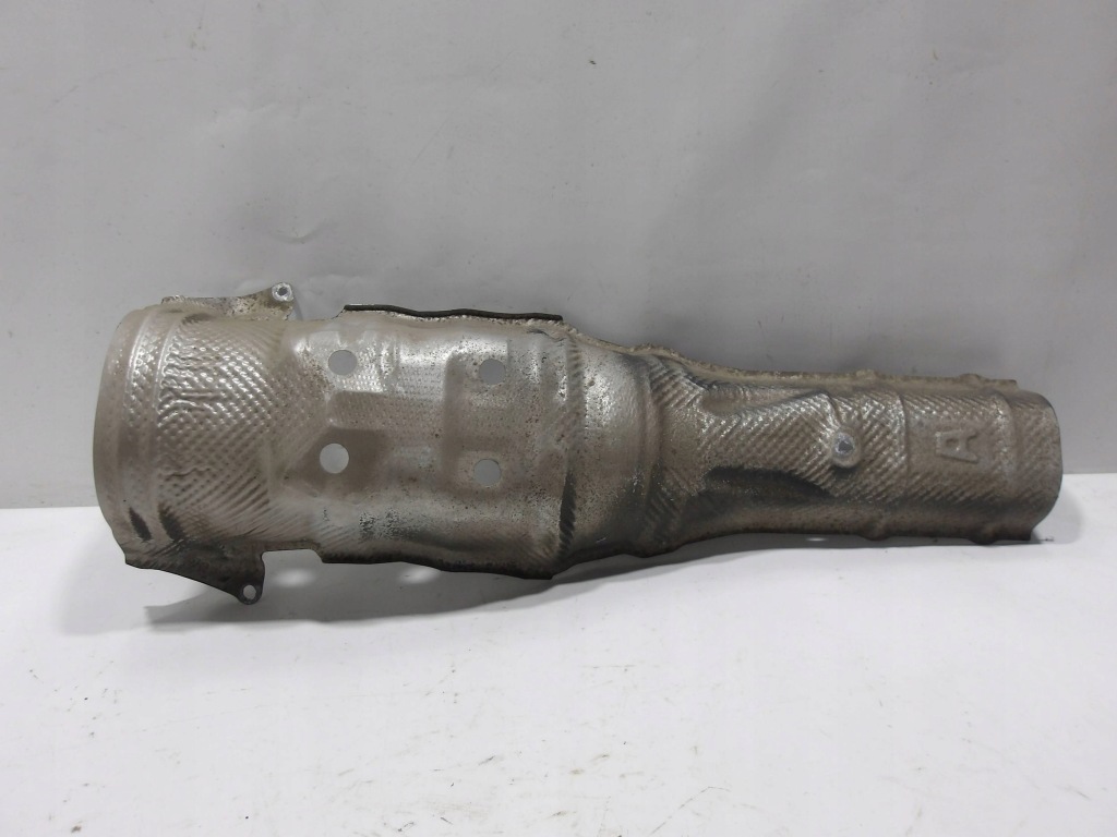 Накладка теплова середня toyota avensis t27 Оригінал