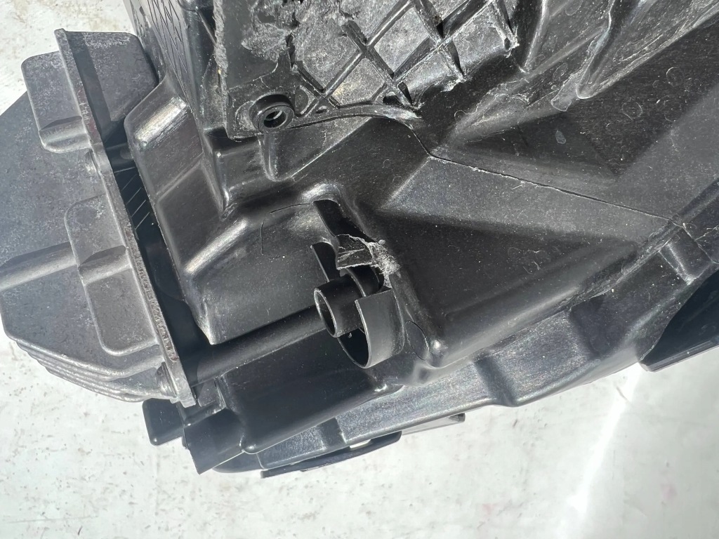 Лампа права mercedes eqb eqa w243 a243 led перед Ціна