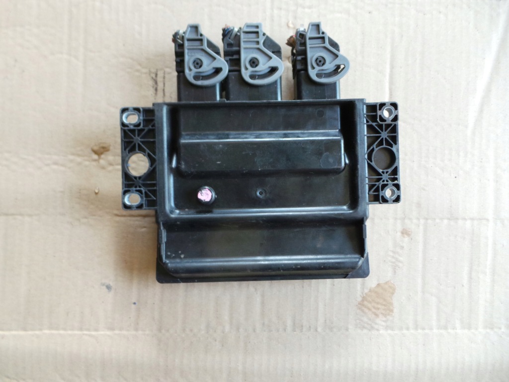 фото №3, Бортовой компьютер suzuki liana lift 1.4 ddis r0411c028c