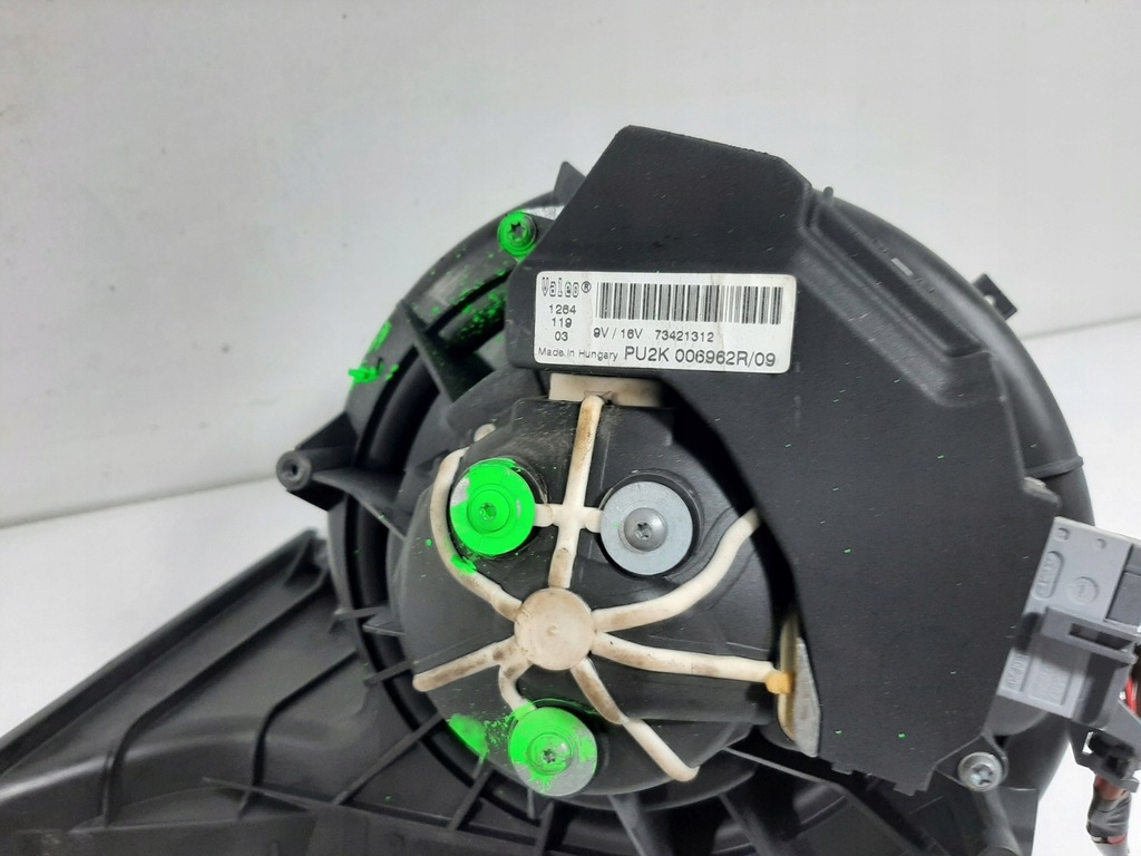 фото №9, Opel signum 2.2dgi 03r повітродувка повітроводи резистор 73421312