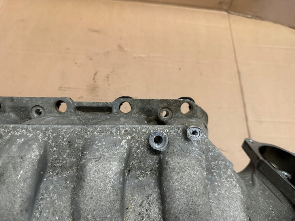 фото №7, Коллектор всасывающий audi a8 d2 przed fl 3.7 akj 077133185f