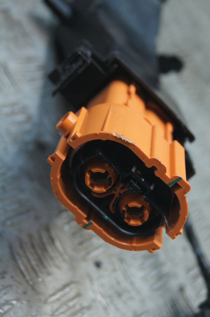 фото №8, Volvo xc60 ii lift 2.0 hybrid електропроводка wysokiego напруги акумулятора