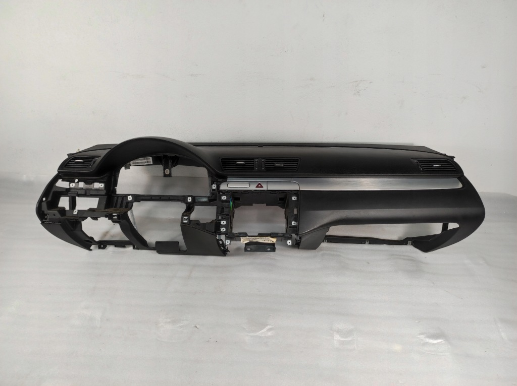 фото №1, Vw passat b6 b7 cc панель приладів консоль панель приладів оригінал