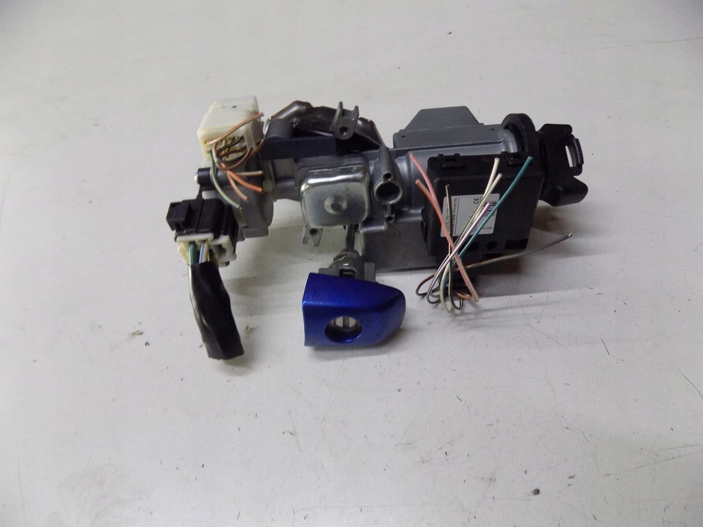 фото №5, Suzuki sx-4 sx4 замок зажигания ключ вкладка