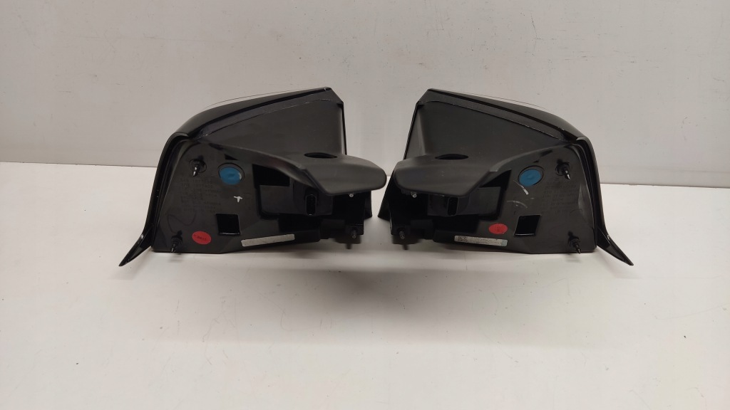 Tesla 3 фара задняя led правый  левая задний с Разборки