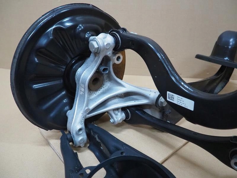 фото №6, Поворотный кулак ступица левая задняя рычаги skoda superb iii passat b8 2.0 1.6 tdi