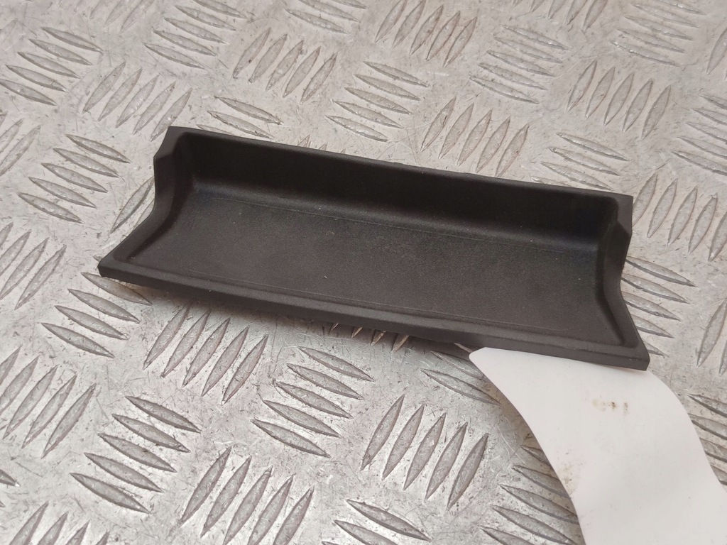 фото №1, Land rover range rover sport l494 вкладка заднего бардачка туннель среднего