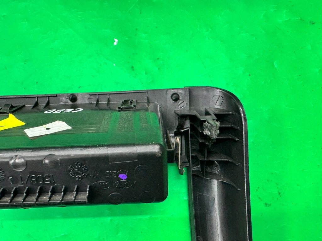 фото №8, Бардачок полка консоли центральной 84770-1h000 kia ceed i 1 06- europa