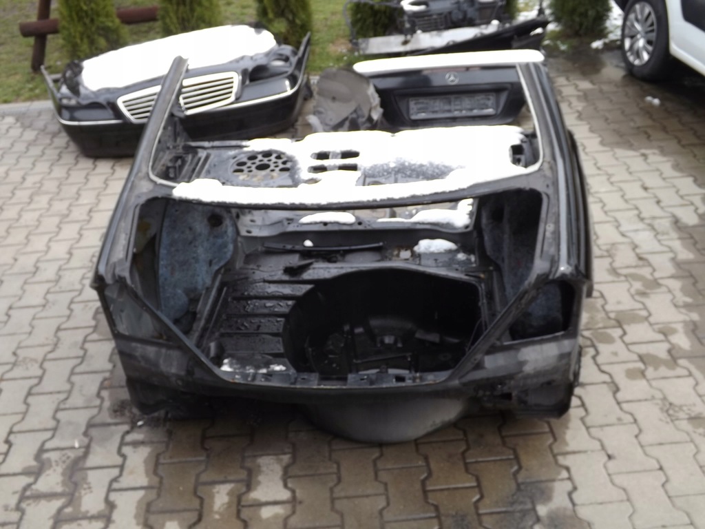 фото №8, Mercedes c220 w203 sedan 197 повний задня pas задній чверть задня ліва права