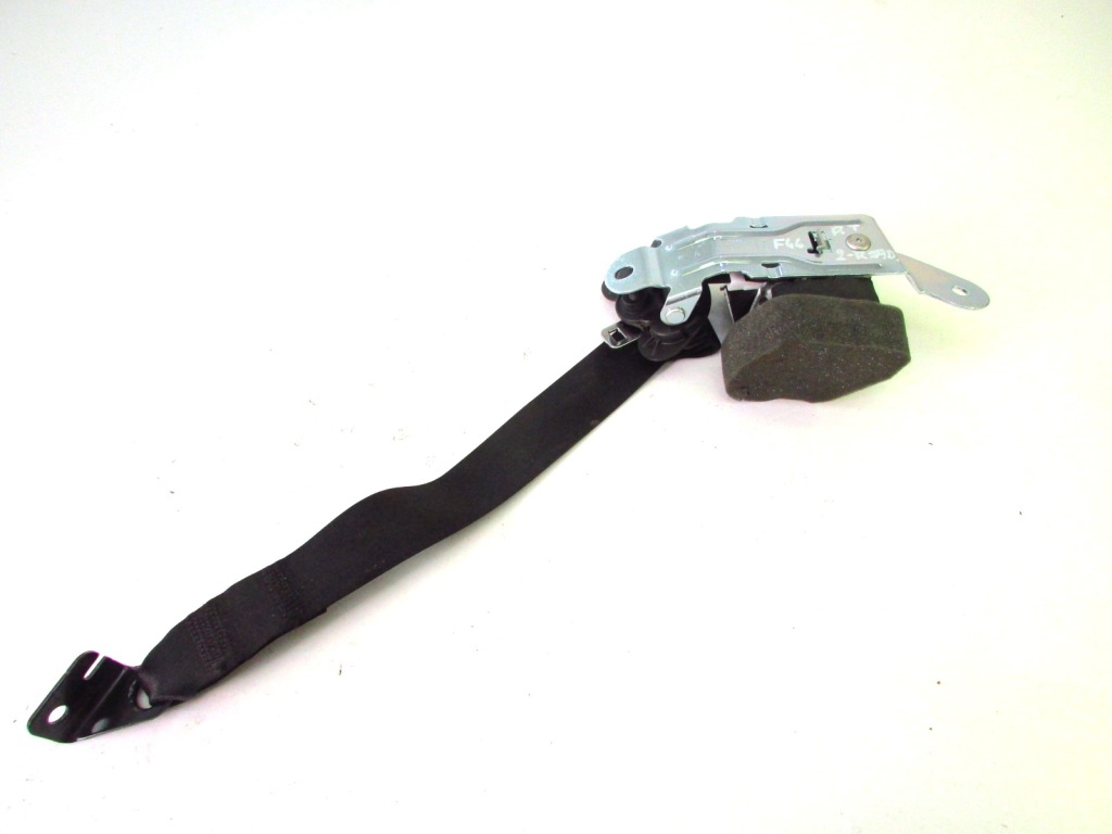 фото №1, Bmw f46 serii 2 pas безпеки 2-rząd правий задня europa 7332236