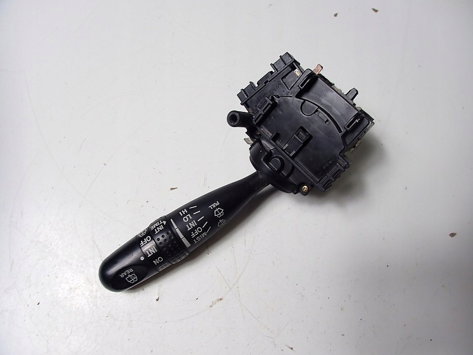 фото №1, Рычаг дворник toyota verso 01r