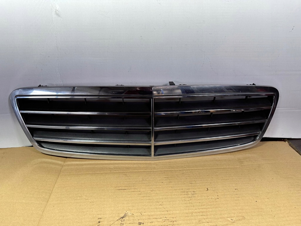 фото №8, Решётка радиатора передний решётка радиатора mercedes c klasa w203