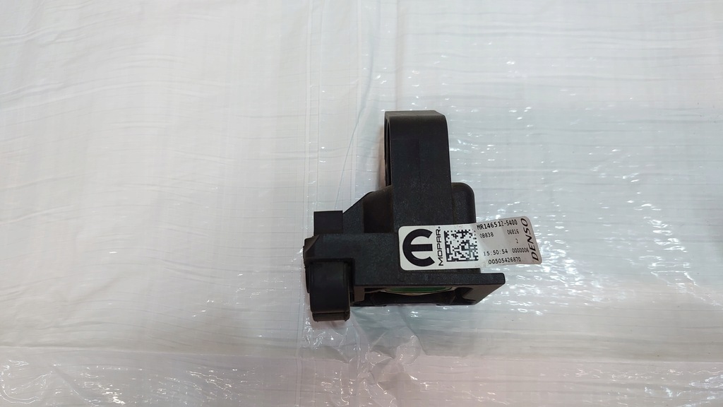 фото №1, Alfa romeo оригинальный номер 50541422 кронштейн радиатора giulia stelvio