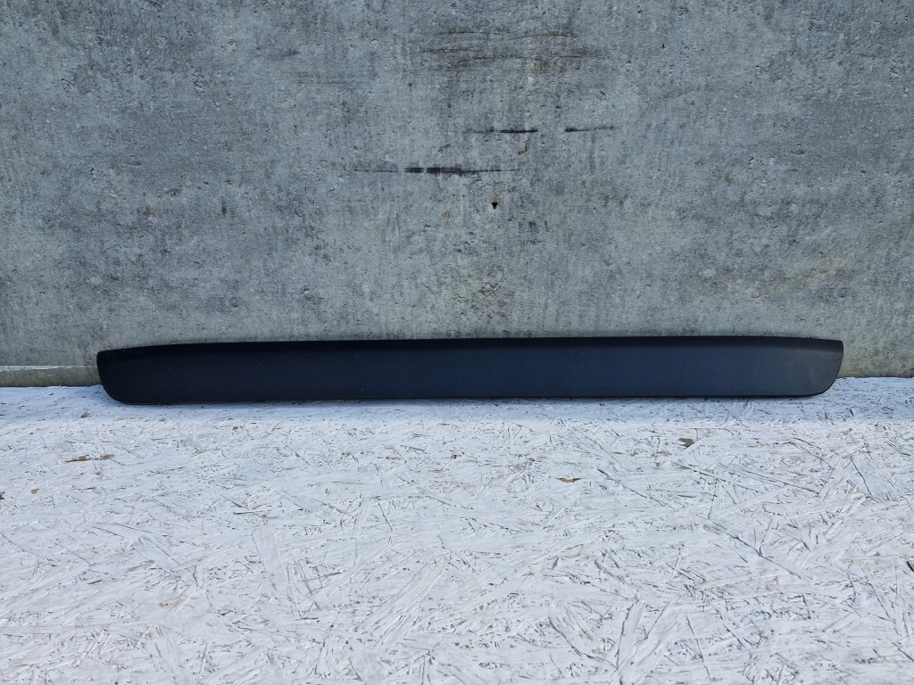 фото №1, Toyota rav4 v 18- молдинг крышки задняя 76802-42140