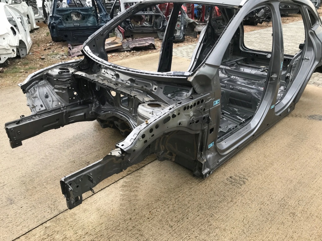 фото №2, Mercedes gla h247 2022 четверть левый перед