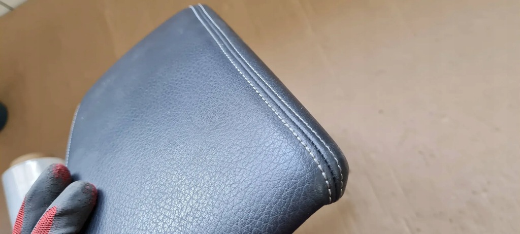 фото №10, S3 8v sedan a3 подлокотник кожа кожаный белый nić 8v0864283