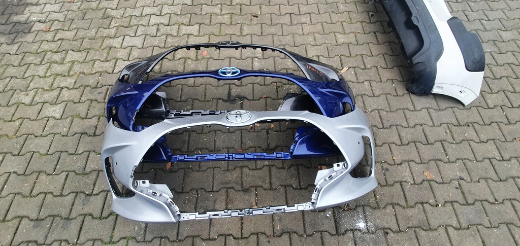 фото №1, Toyota yaris iv бампер перед передний