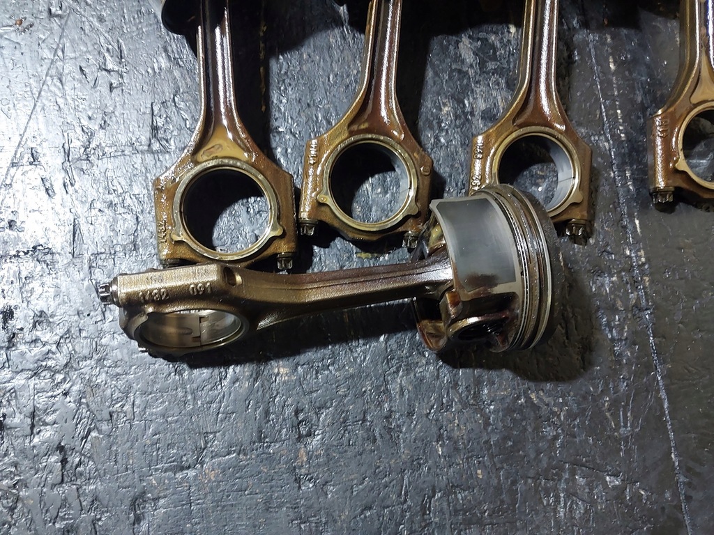 фото №12, Поршень шатун bmw e46 323i m52b25tu 170km