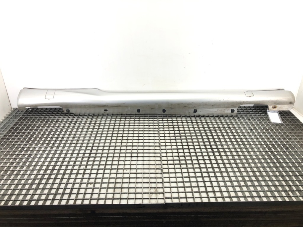 фото №1, Молдинг порог правый mercedes c208 спортивный/купе