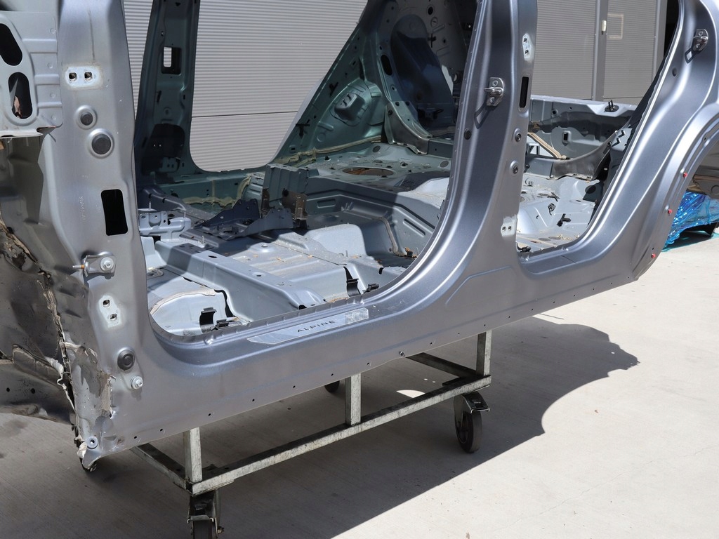 Купити Поріг лівий стійку  середній renault austral 22- r. biyvm tpkql