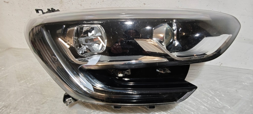 Купити Фара правий перед renault megane iv лінза led