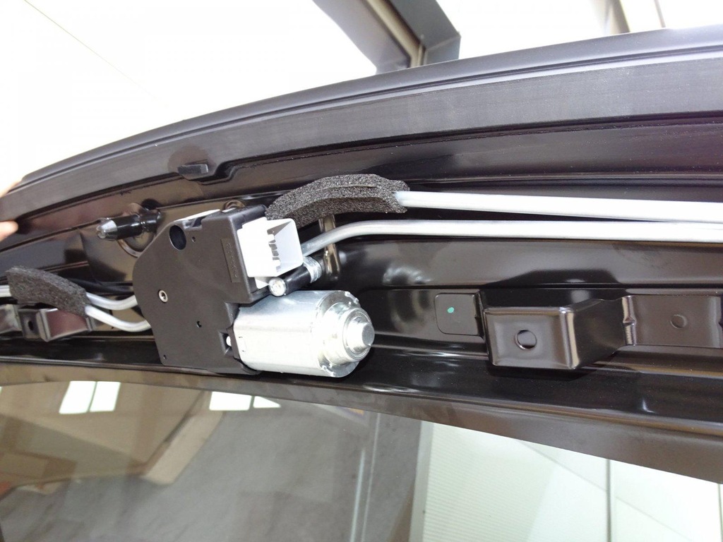 фото №4, Стекло панорама крыша discovery sport 2015