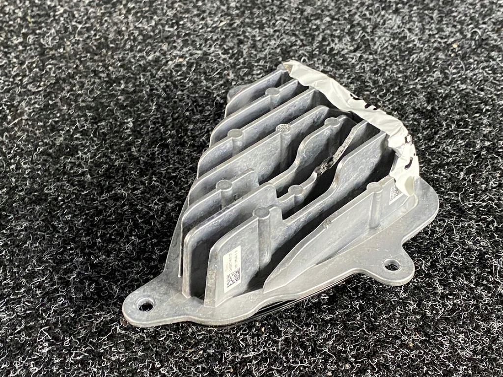 фото №2, Vw t-roc преобразователь модуль led правая перед 2ga