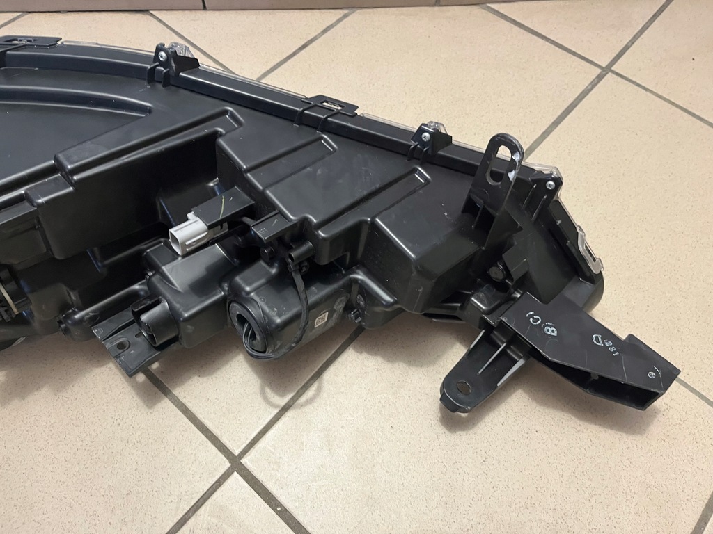 фото №11, Лампа передняя перед правая toyota corolla cross full led 22- 16-184