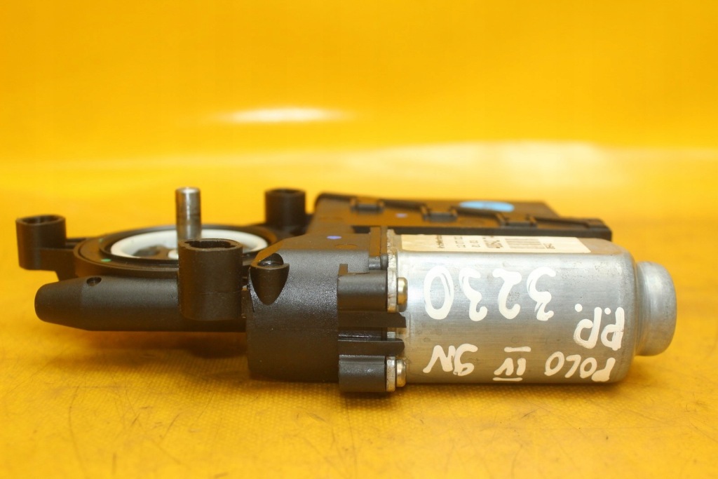 фото №6, Моторчик блок управления стекло правый перед vw polo iv 9n 6q2959801a