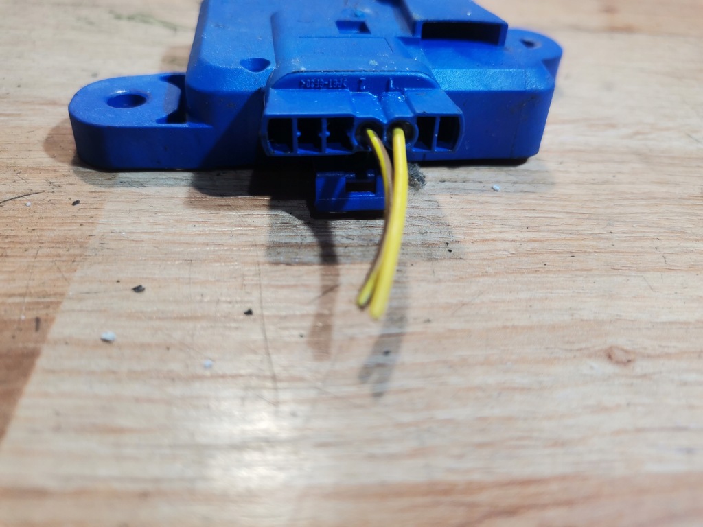 фото №8, Датчик удару opel omega b 09173928