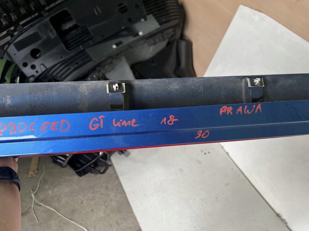 фото №9, Молдинг порог правая kia proceed gt line 18-