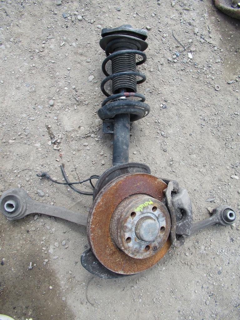 фото №1, Поворотный кулак рычаг амортизационная стойка перед prawyslk r171