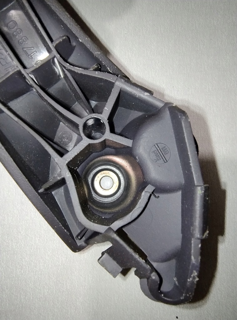 фото №9, Кронштейн захист ручка задніх правих двері mercedes a klasa a1687300640