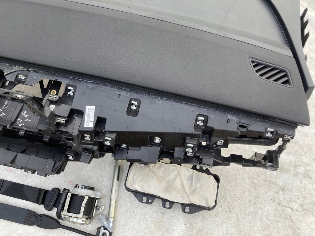 фото №7, Skoda enyaq приборная панель консоль приборная панель подушки безопасности srs air bag ремни pas натяжители